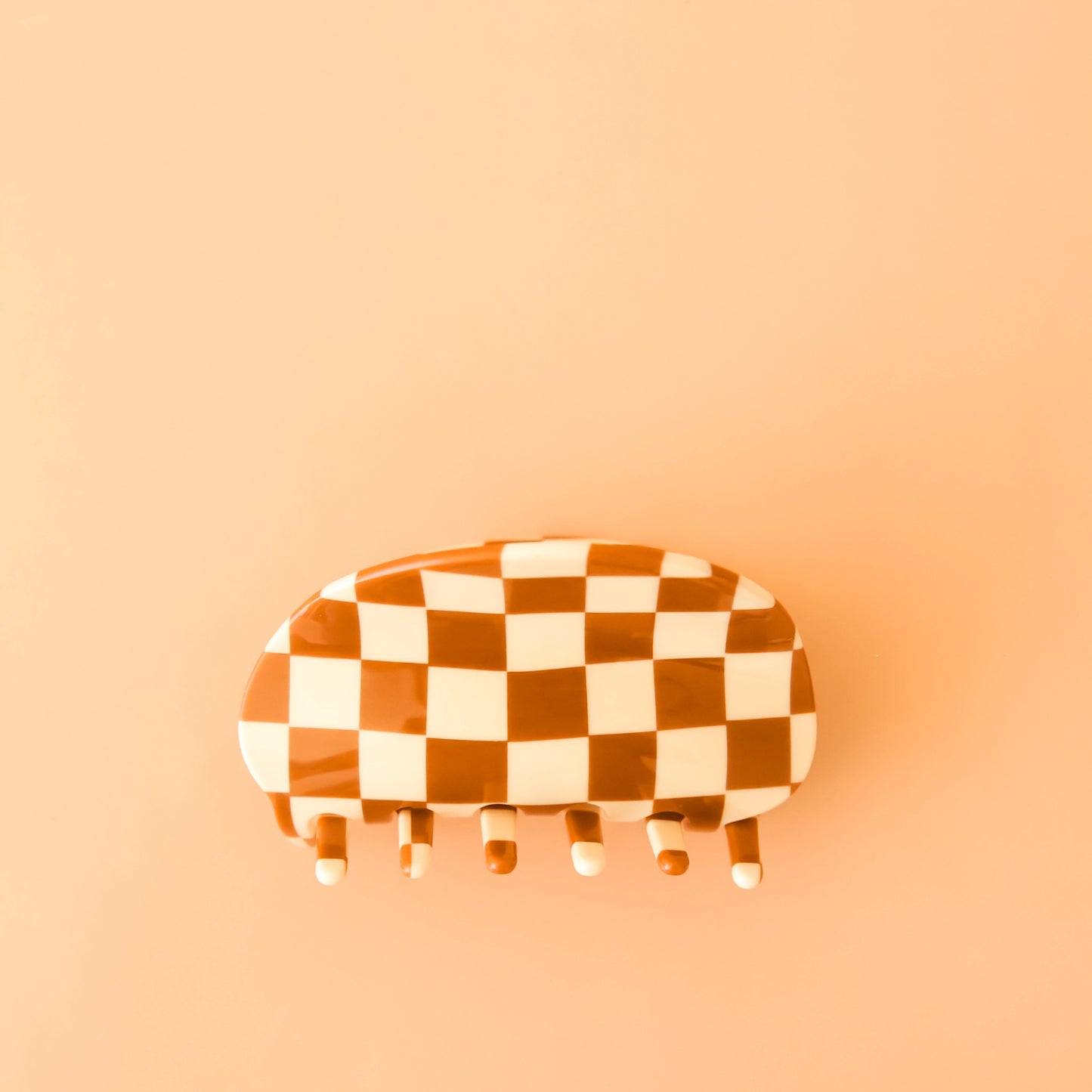 Round Checker Hair Claw - Cognac/Ivory