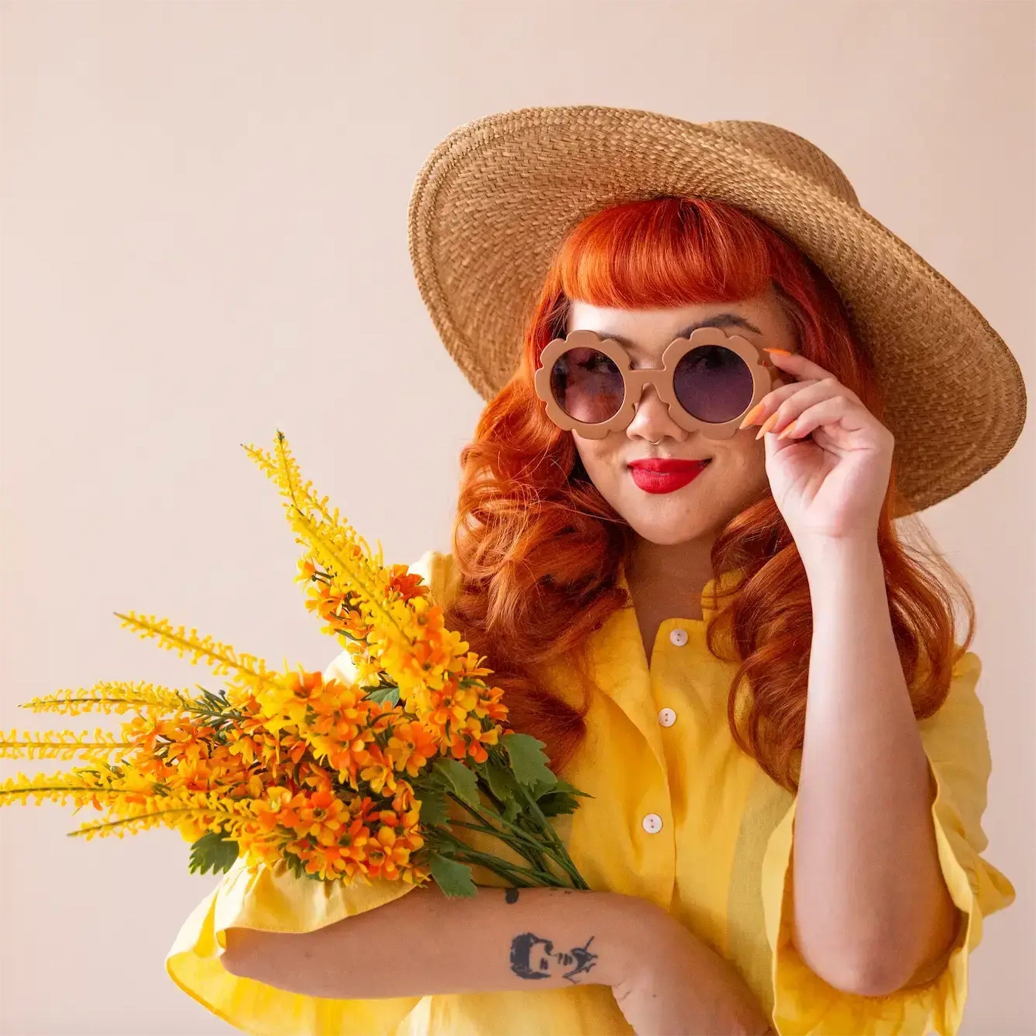 2021 New Kids Sunflower Shaped Sunglasses Baby Girls Children Daisy /  Rhinestone / Letter / Pearl UV Protection Eyewear - AliExpress